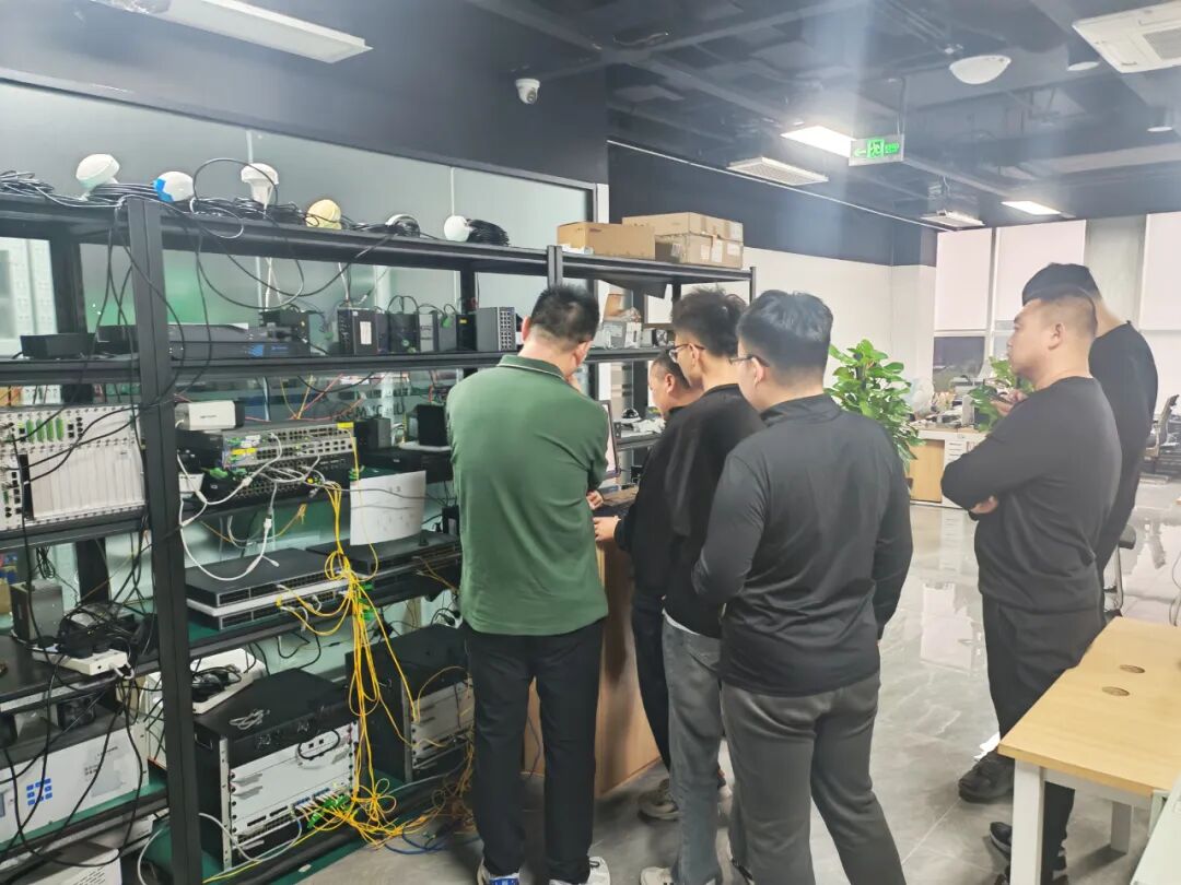 1762396552508632.jpg 640 (1).jpg